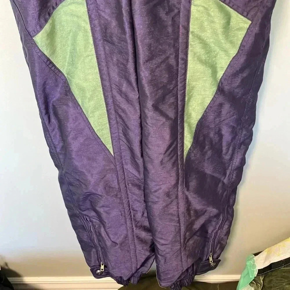 Descente vintage  purple green ski suit with belt - Picture 2 of 13